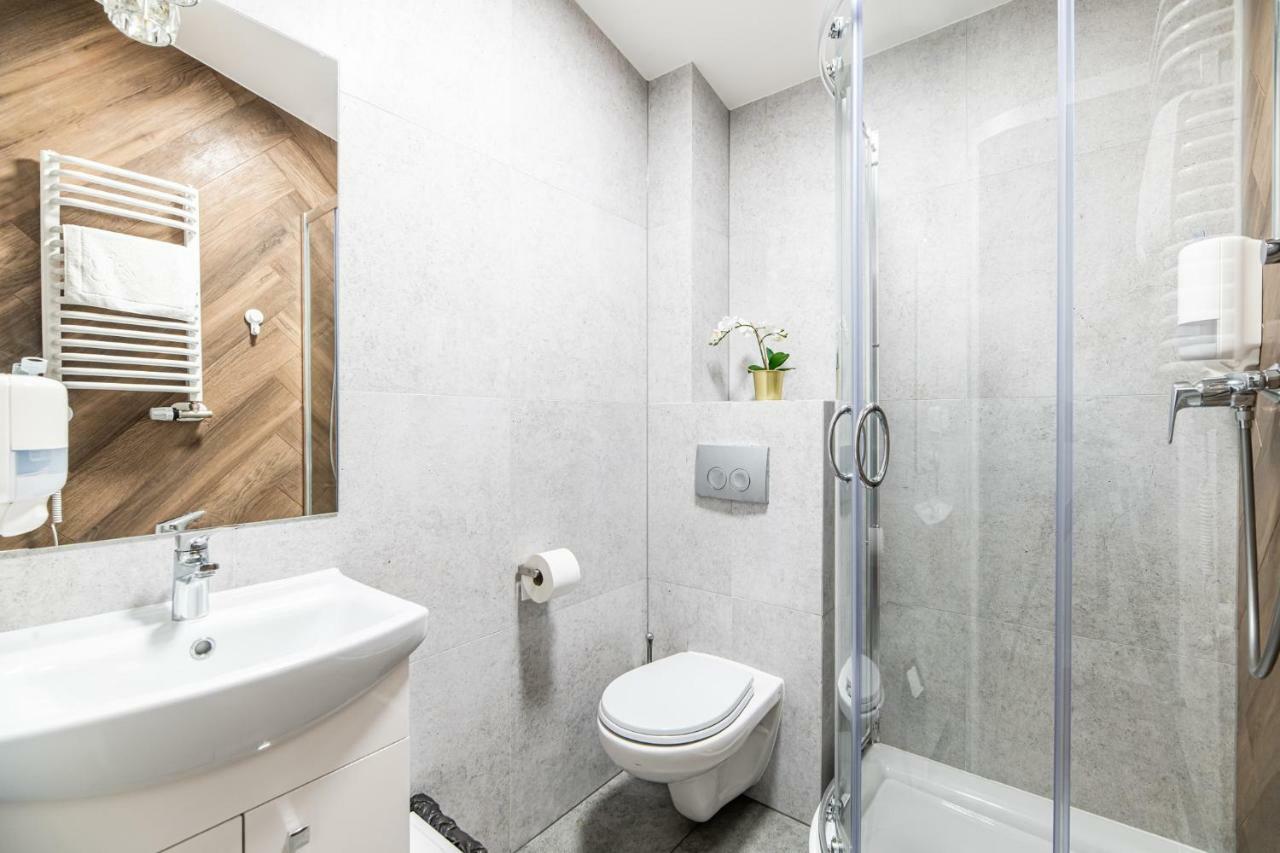 Lubomirskiego 23 Residence - Great Location, 10 Min To Main Square By Foot, Right Next To Main Rail And Bus Station Краків Екстер'єр фото